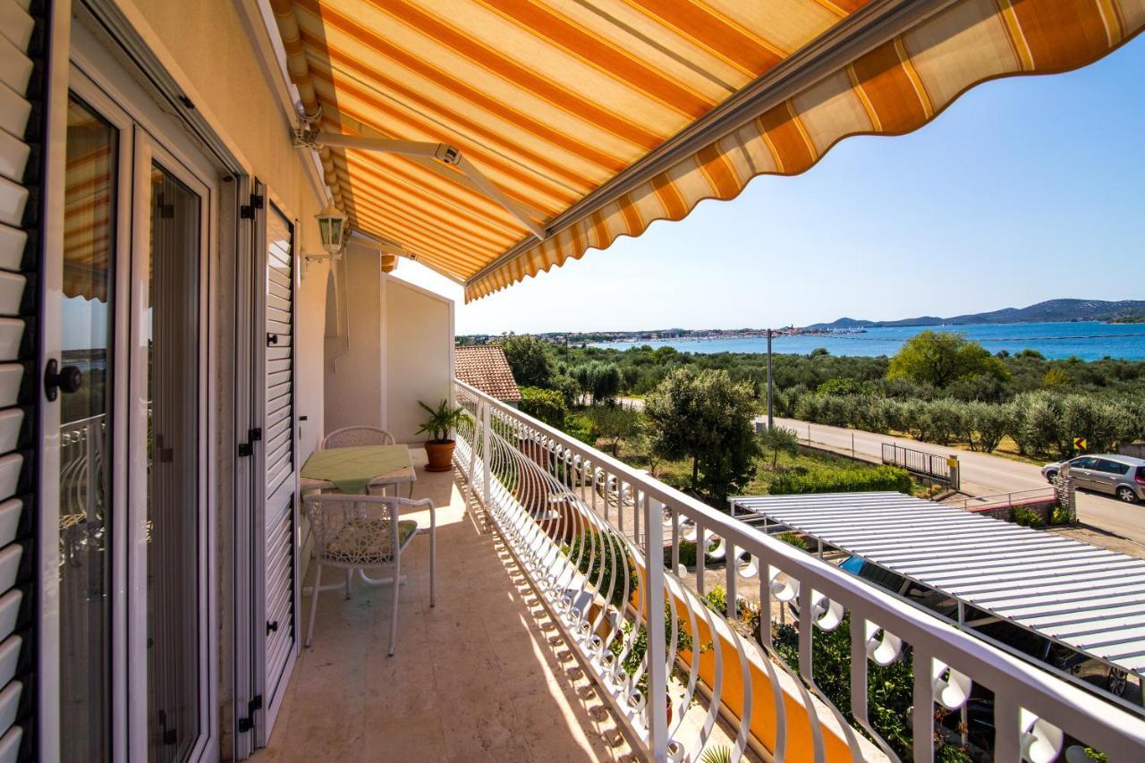 Pansion Adria Hotel Sveti Filip i Jakov Exterior photo