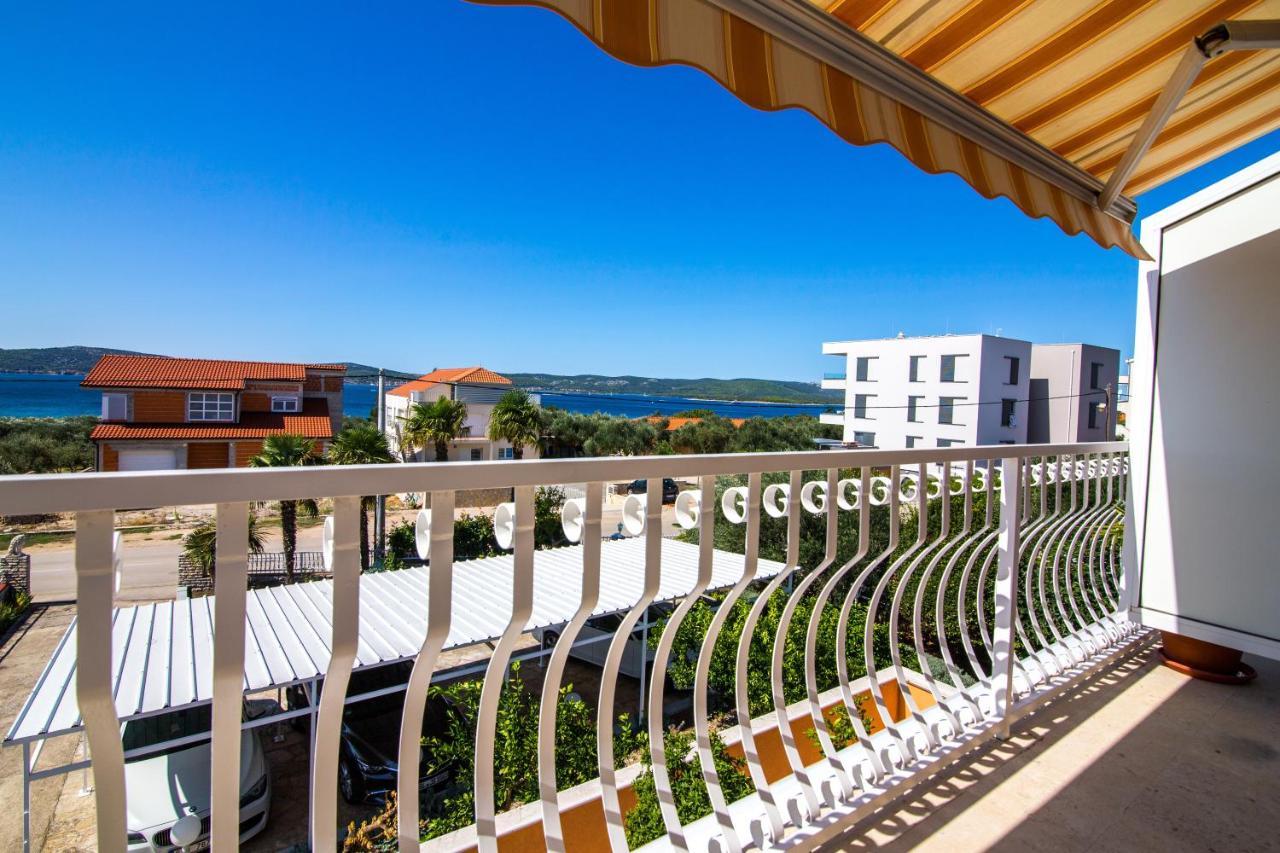 Pansion Adria Hotel Sveti Filip i Jakov Exterior photo