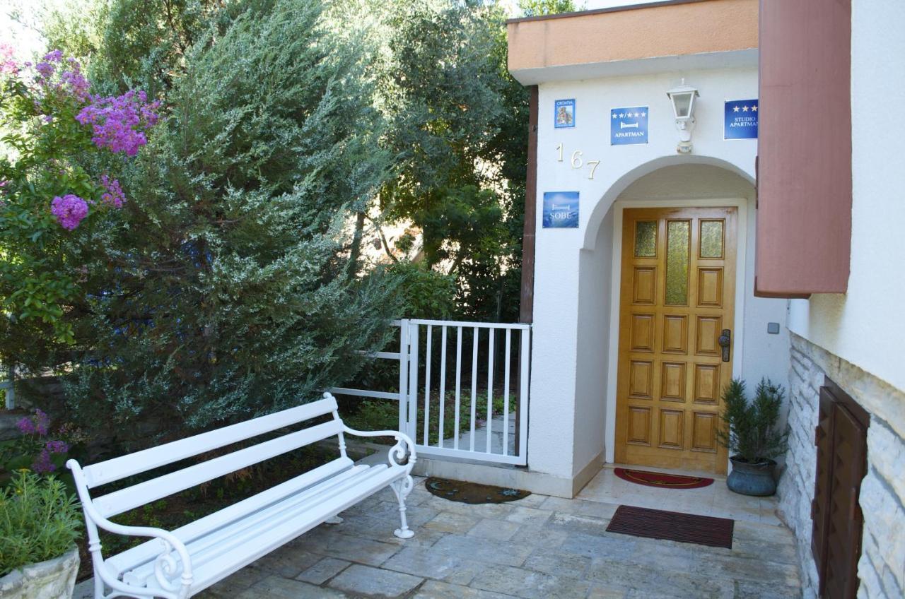 Pansion Adria Hotel Sveti Filip i Jakov Exterior photo